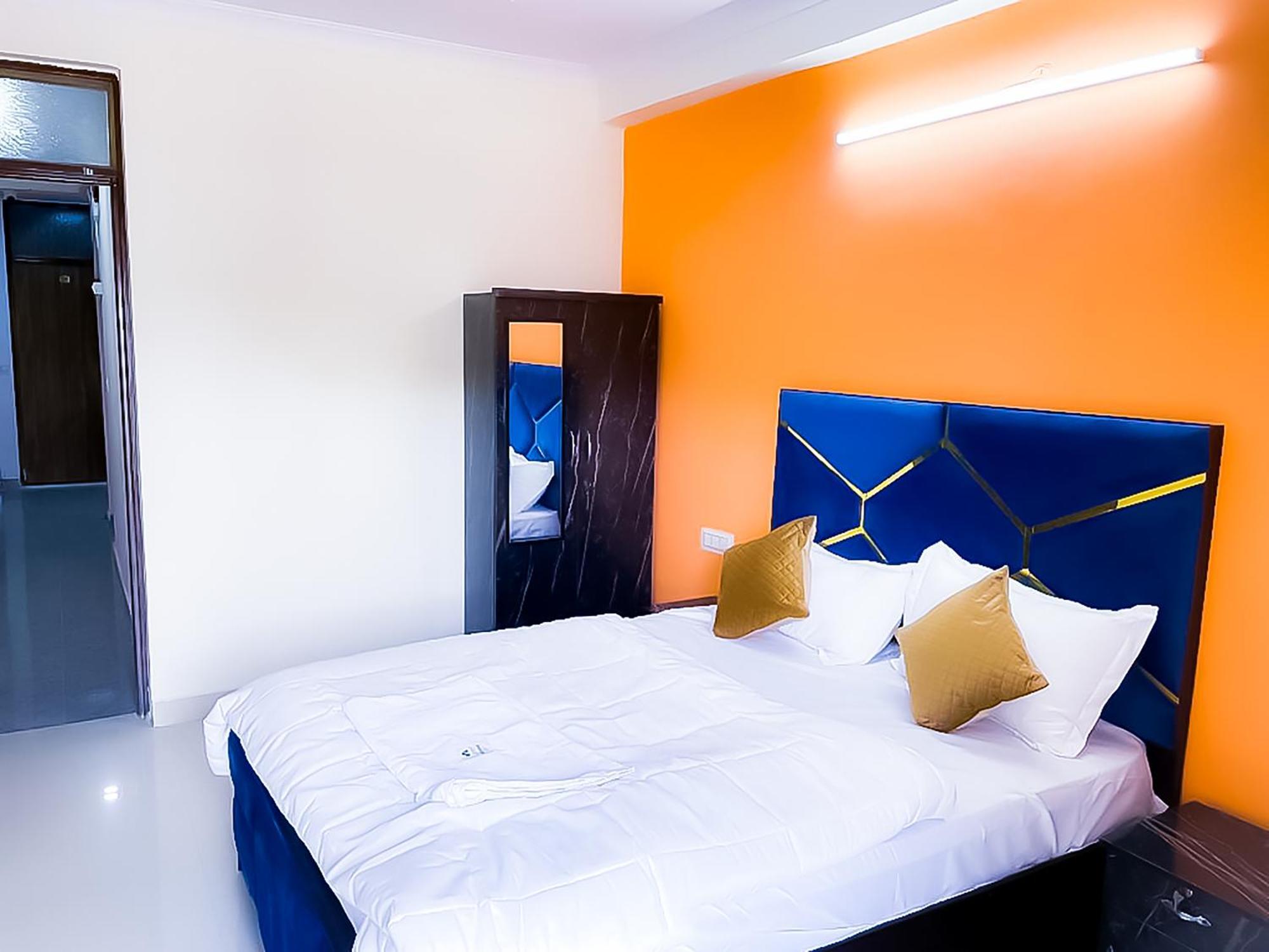 Roomshala 123 Happy Homes- Near Saket Metro New Delhi Exterior photo